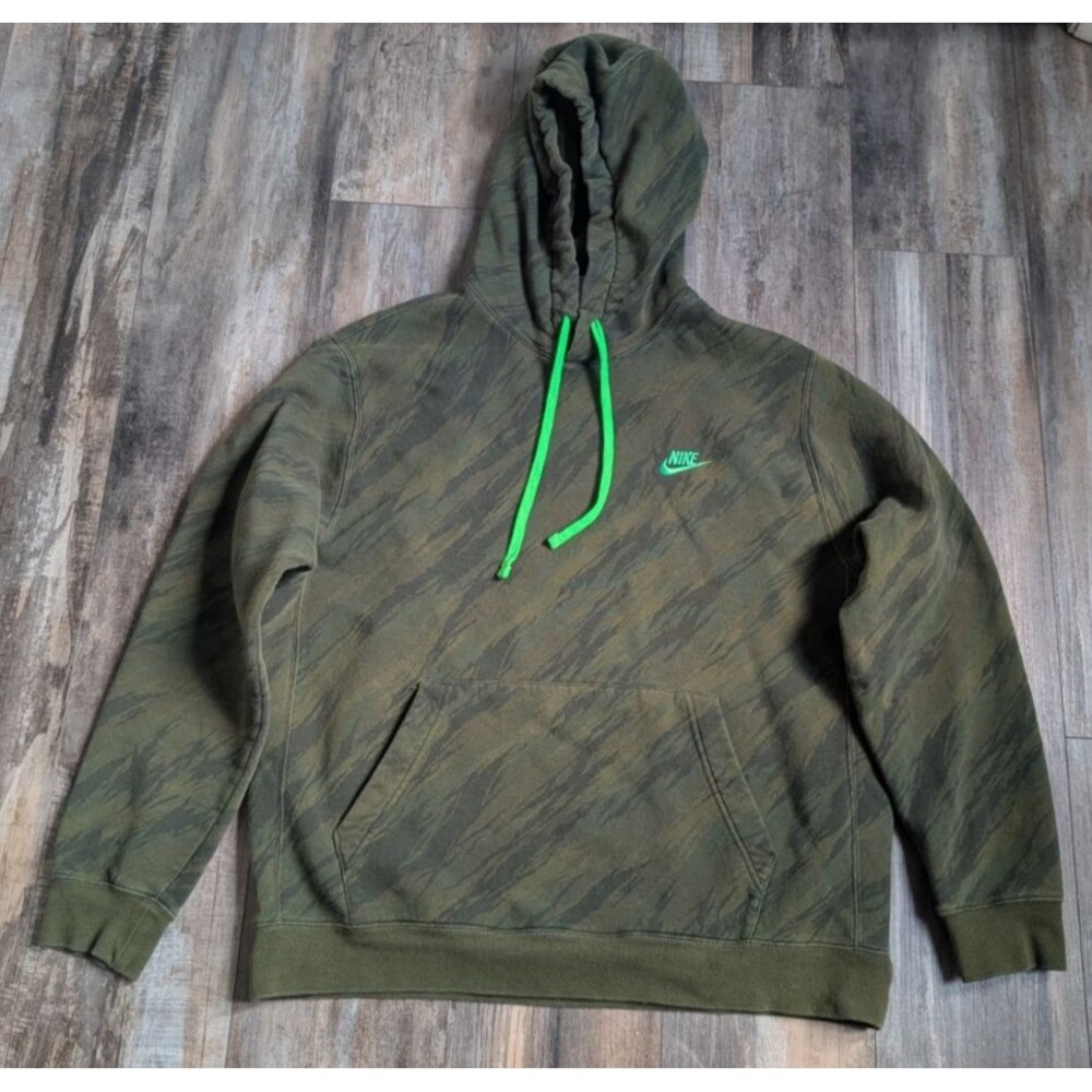 Nike Hoodie Mens Large Green Camo Swoosh Logo Sportwear Club Fleece Sweatshirt